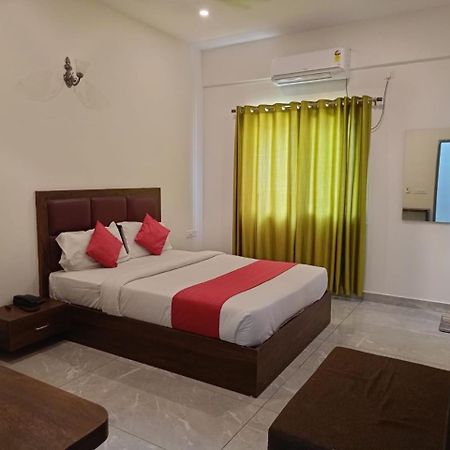 Hotel Dreams Inn Bengaluru Kültér fotó
