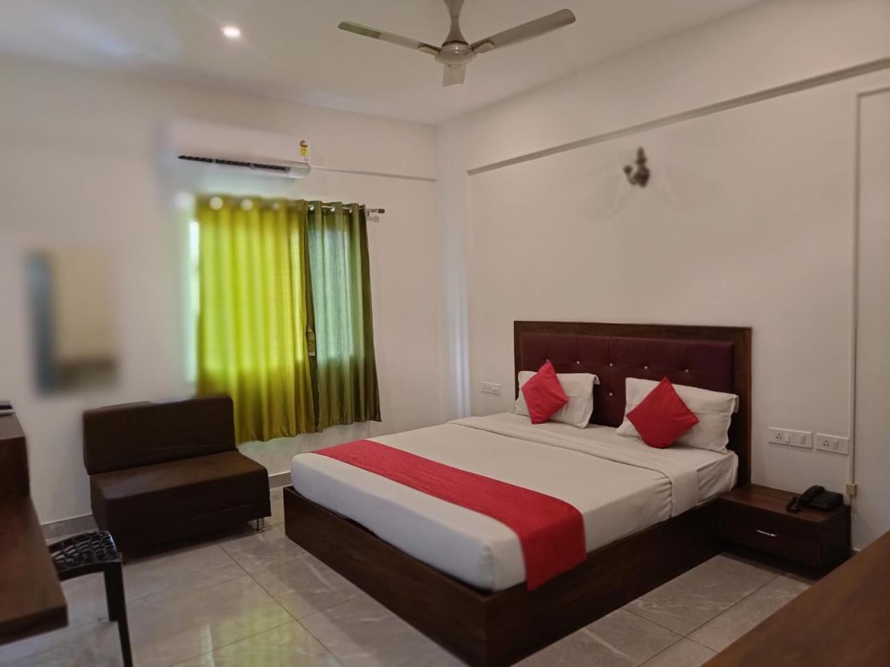 Hotel Dreams Inn Bengaluru Kültér fotó