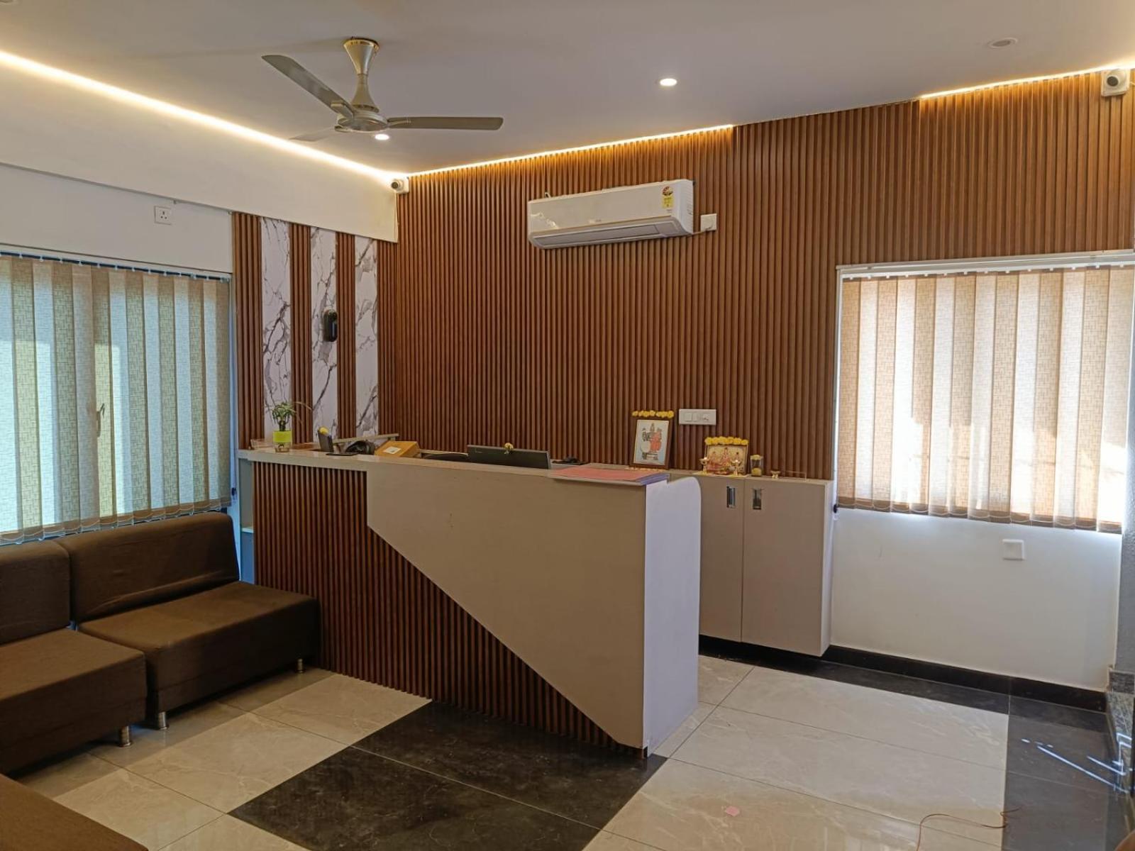 Hotel Dreams Inn Bengaluru Kültér fotó